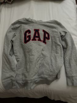 Gap Sweater