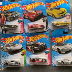 Hot Wheel 4 Each Or 15 $ For All