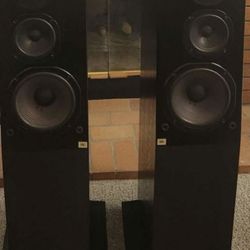 JBL L7
