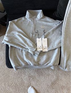 Alo Set Size Medium (Pickup Only)