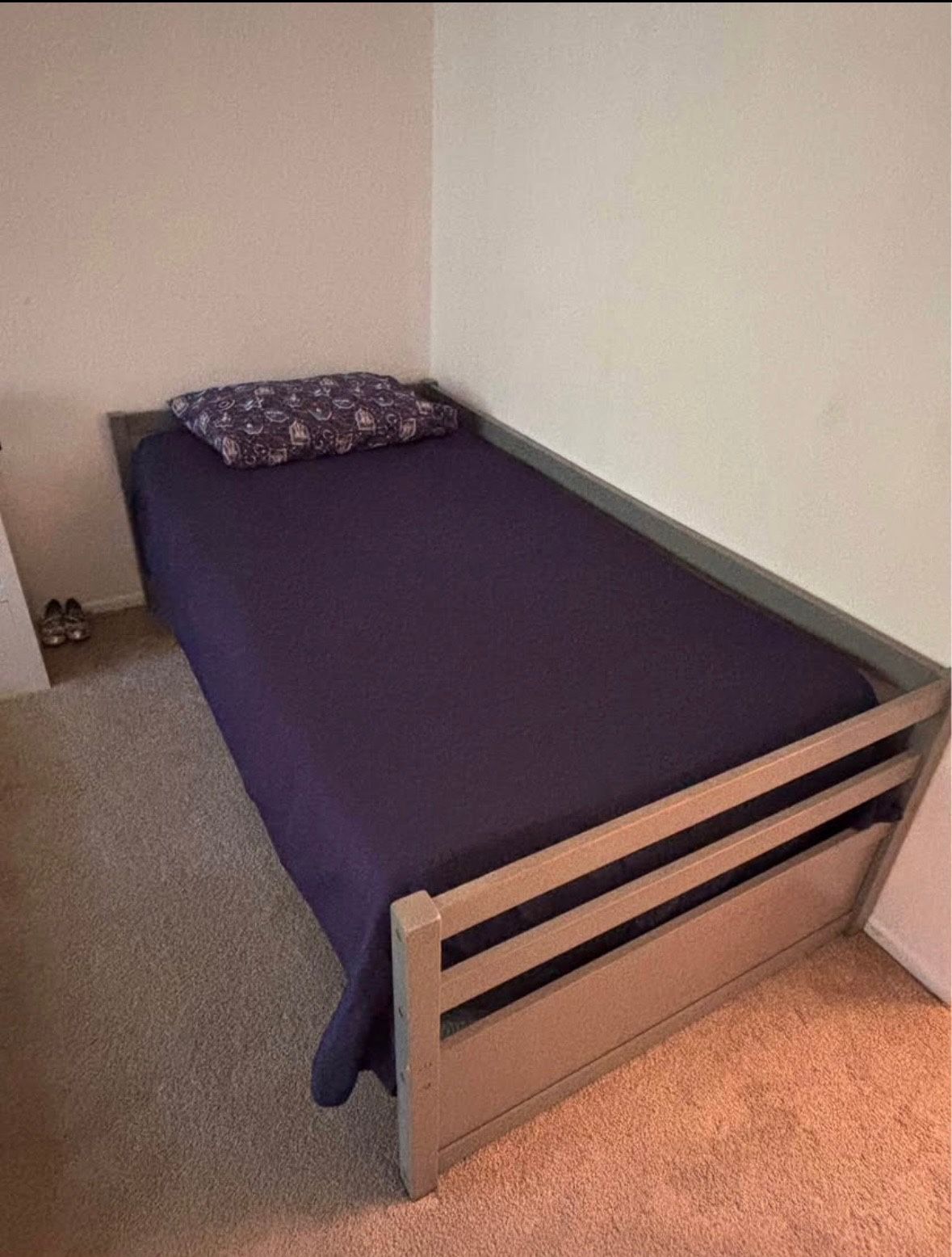 Twin Bed