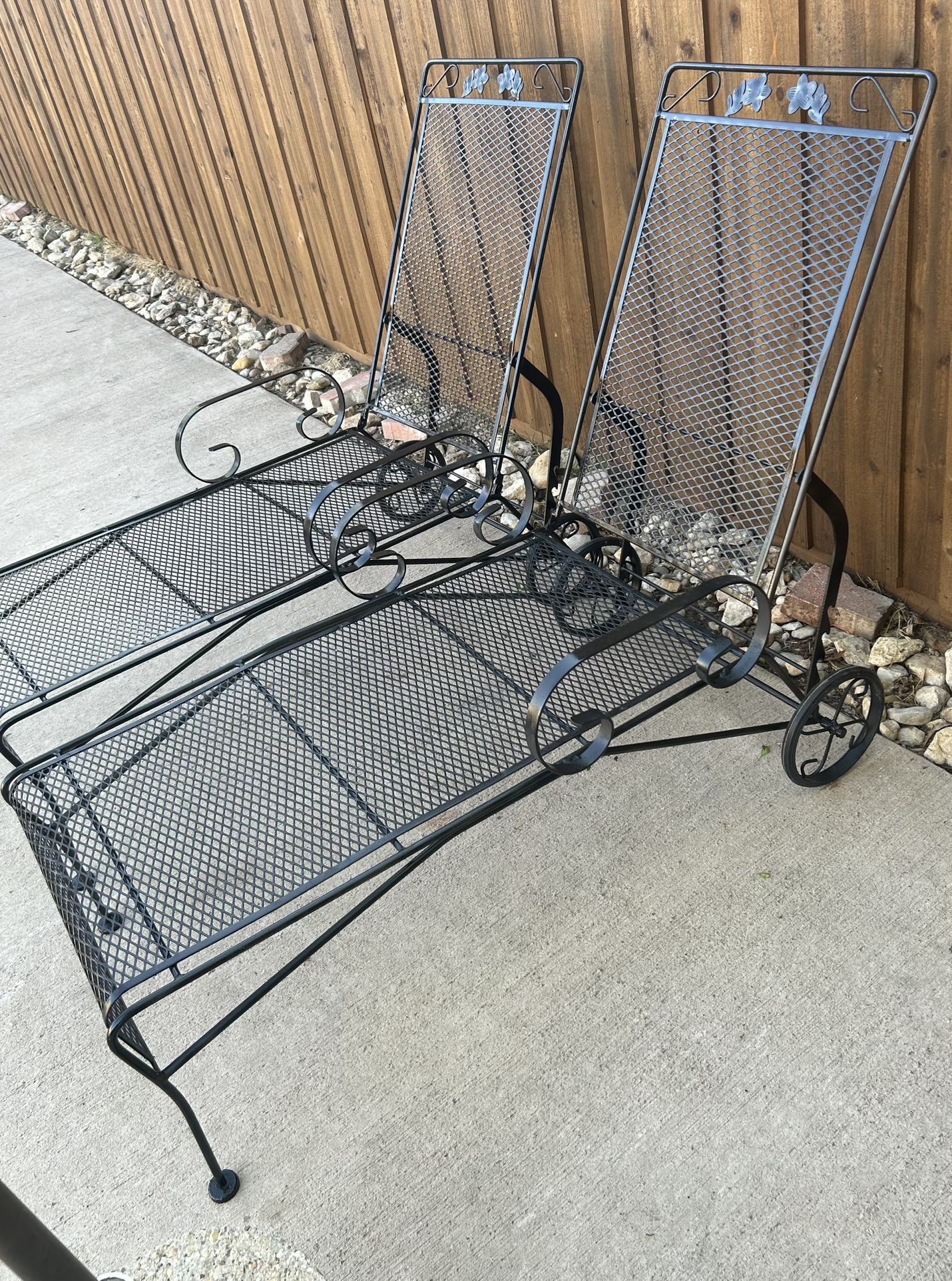 Wrought Iron Lounge Chairs with Wheels