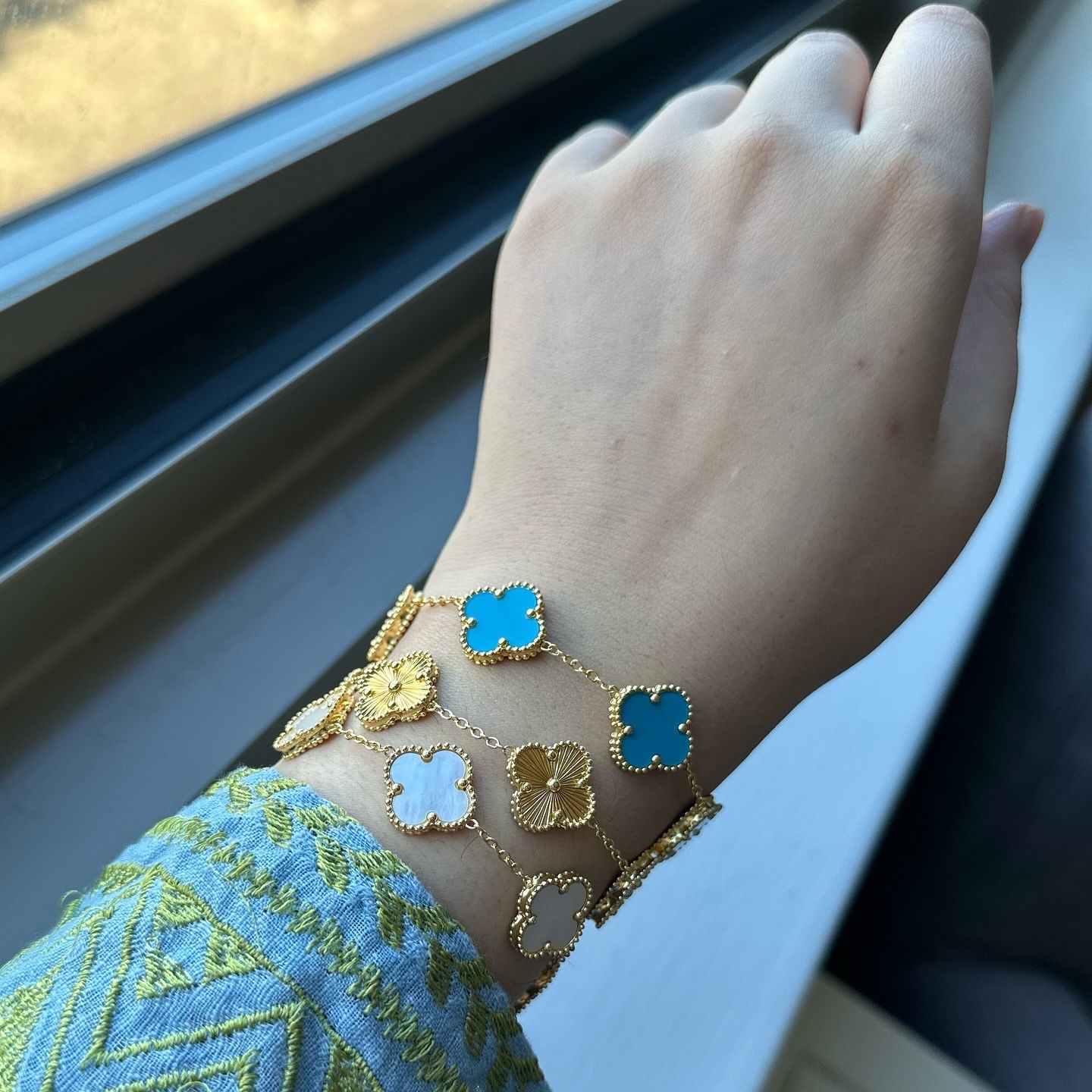 Beautiful bracelet lucky clover, stainless steel 18k gold plated 
