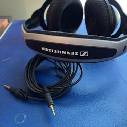 Sennheiser HD 570 Over The Ears Headphones 