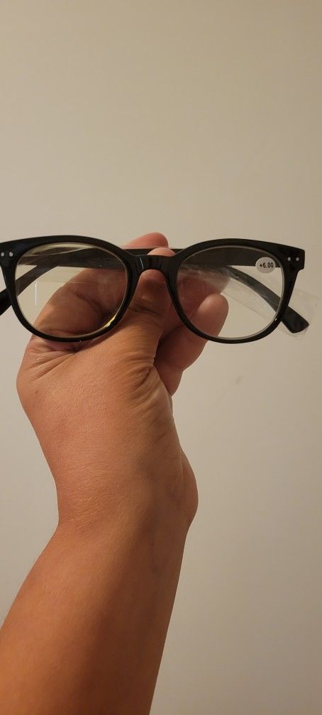 brand new kids eyesglasses +6.00