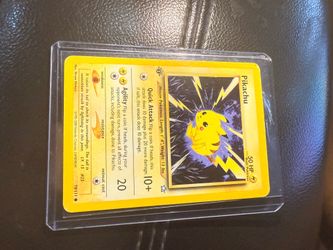 Pikachu Pokémon Card 70/111 Neo Genesis