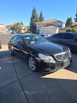 2011 Mercedes-Benz E350 RWD - Fully Loaded (Needs TLC )