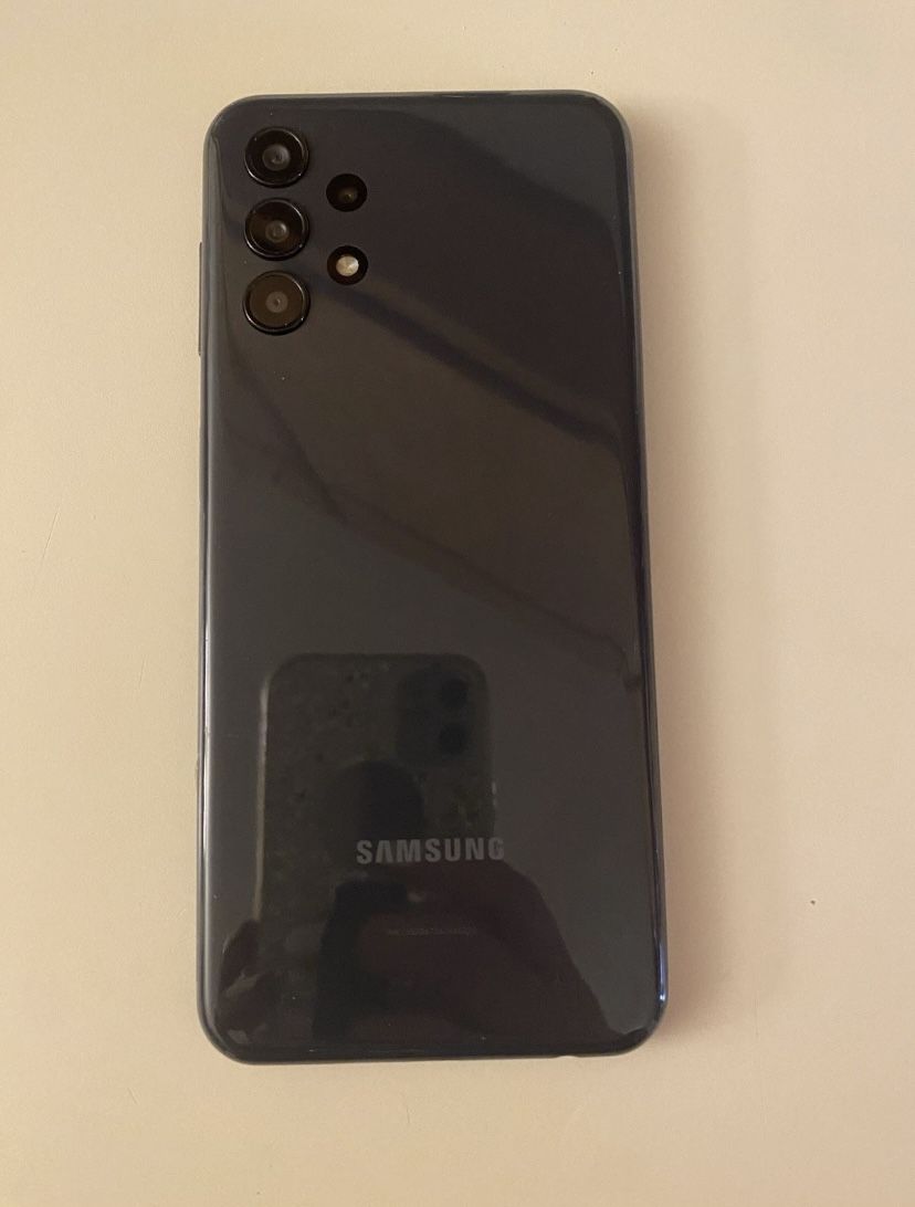 Samsung Galaxy A13 32GB A135U Black GSM Unlocked Smartphone Like new