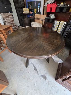 AFW DINING TABLE