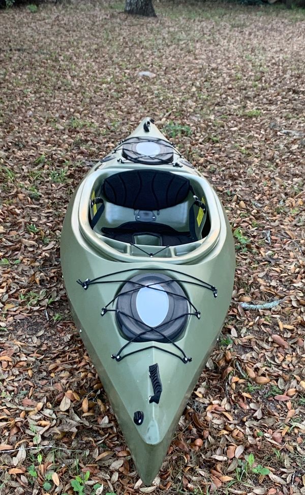 Future Beach Trophy 126 DLX Angler Kayak with Aquaglide Cruise 240
