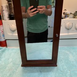 Vintage jewelry table top jewelry holder mirror