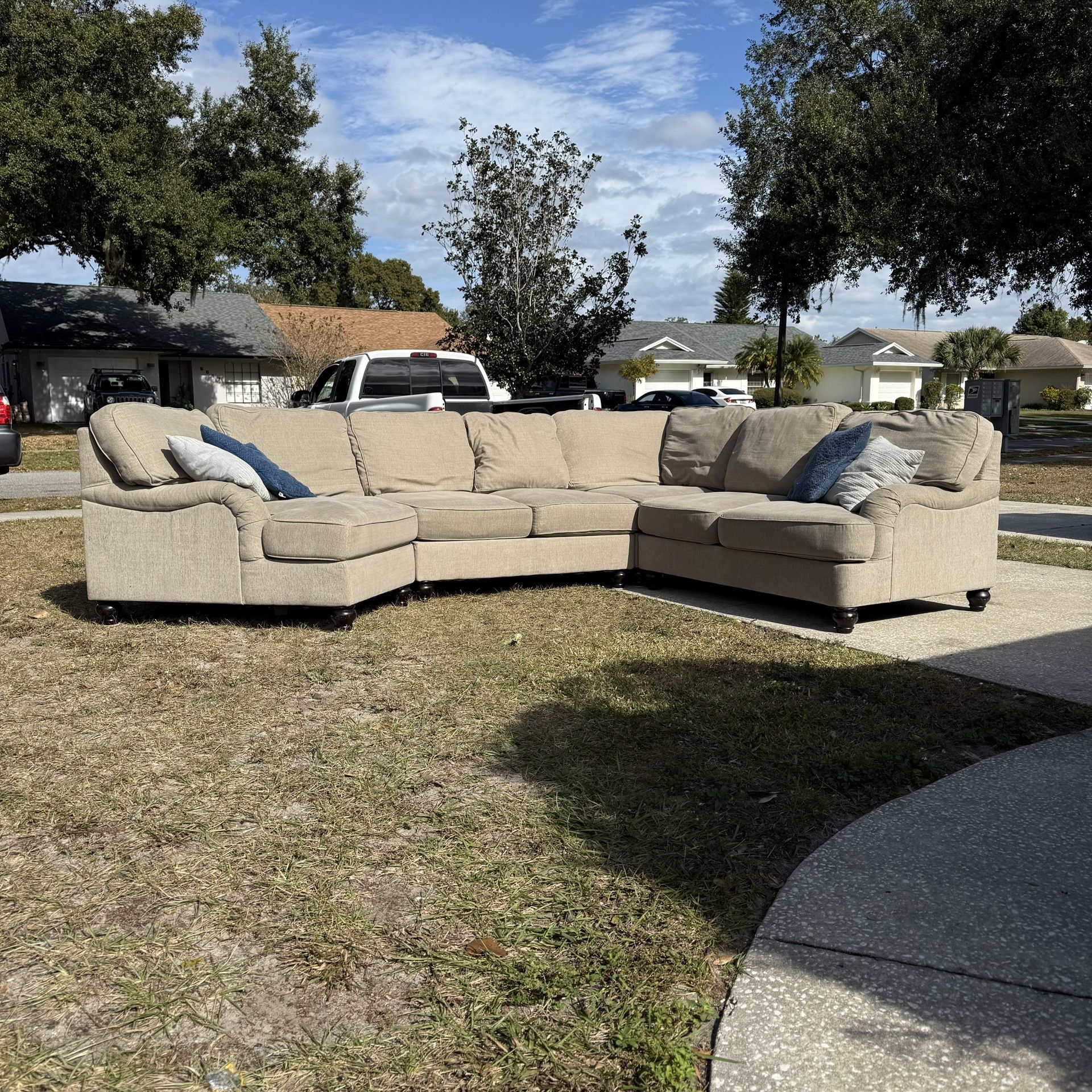 Large Beige/Gray Sectional Sofa Couch