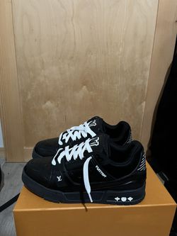 Louie Vuitton Trainers Size 9-9.5