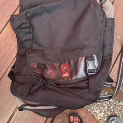 chroma messenger bag 