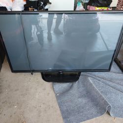 LG 60' TV