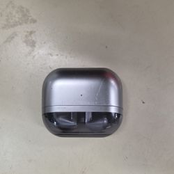 Samsung Galaxy Buds3 Pro – Premium AI Audio & Sleek "Blade" Design