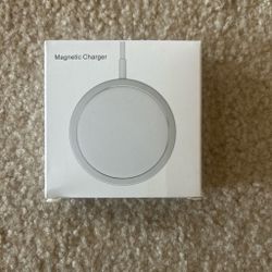Apple MagSafe phone charger