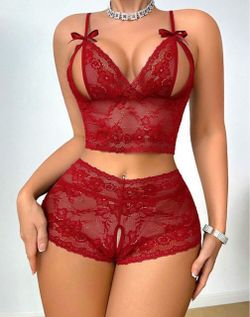 Large-xlRed Lace Lingerie Bralette and Shorts Set