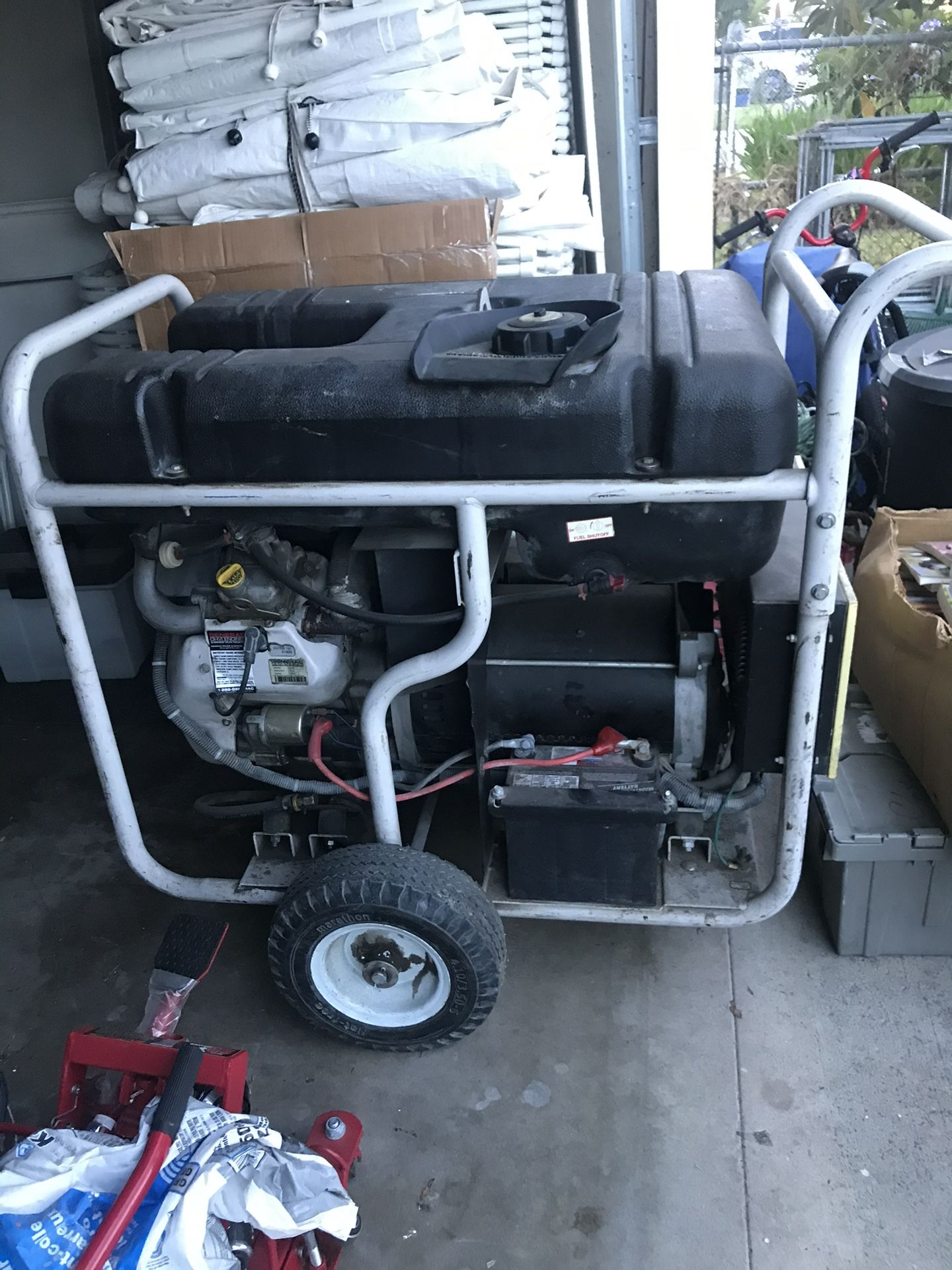 GENERAC CENTURION Generator 15000 Watts Gas . Electric Start, Used