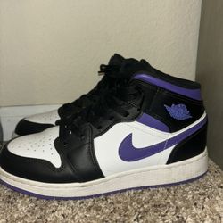 Jordan 1’s Dark Iris