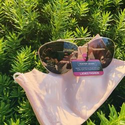 Foster Grant Sunglasses With Pouch