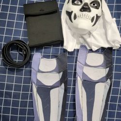 $10 Fortnite Skull Trooper adult medium