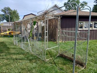 Large cage . Read description.