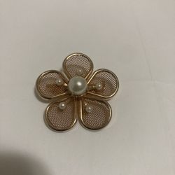Coro Gold Tone Flower Brooch