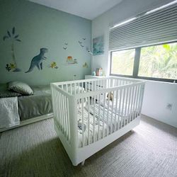 Beautiful Happiest Baby Lola Convertible Crib