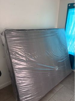 Queen size mattress support