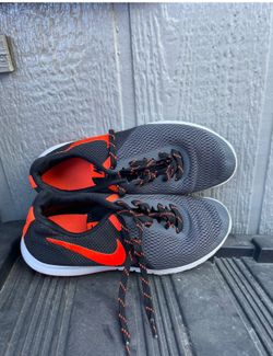 Shoes size 8.5