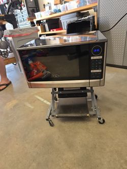 Oster Microwave