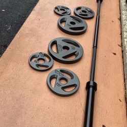 7ft Olympic 2inch Bar With 25x2 10x2 5x2           .lbs 