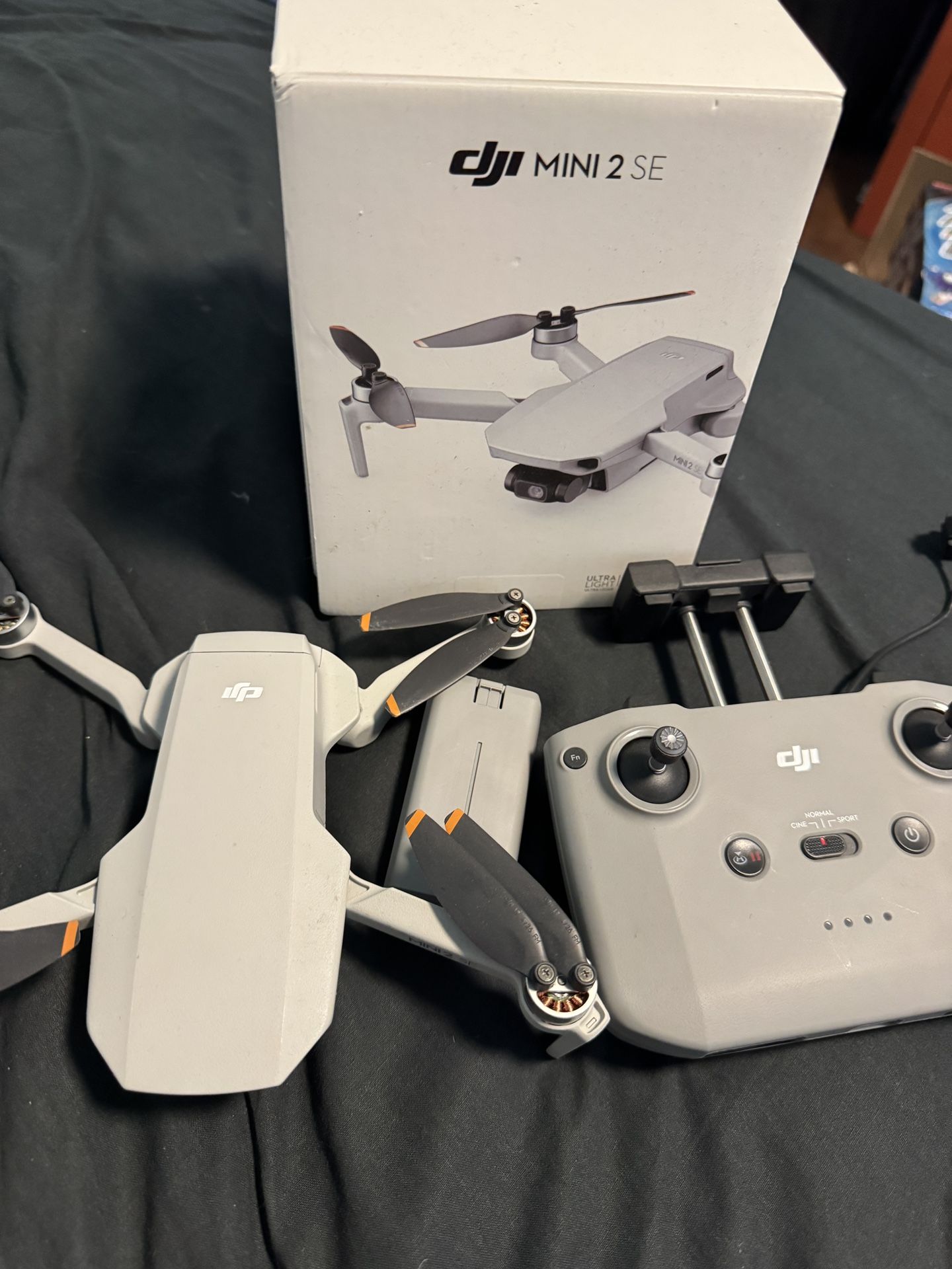 DJI MINI 2 SE almost New