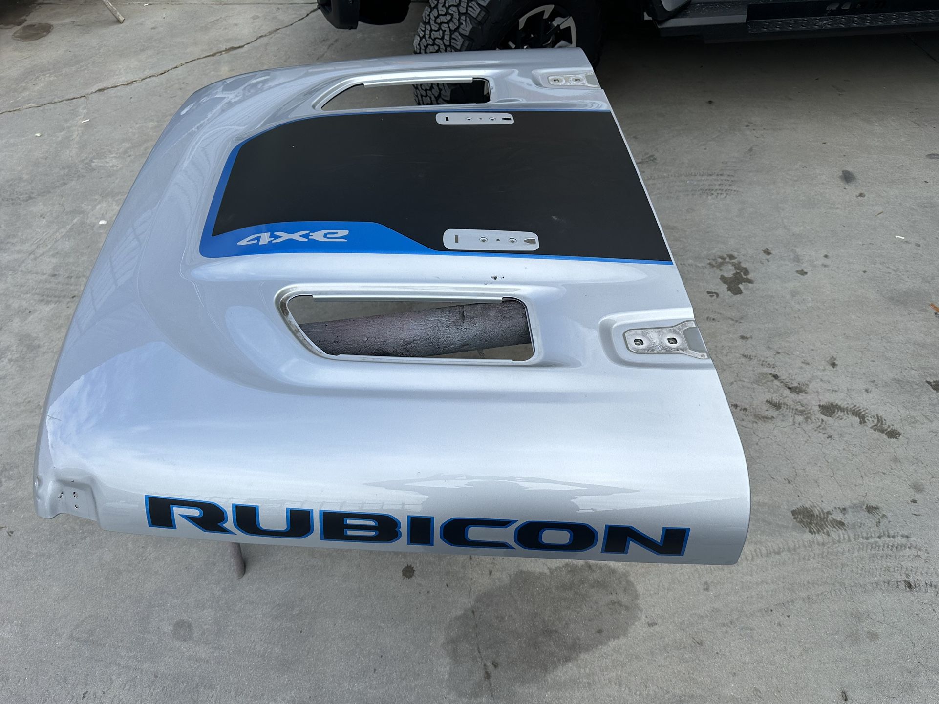 Jeep Rubicon JL And Gladiator Hood