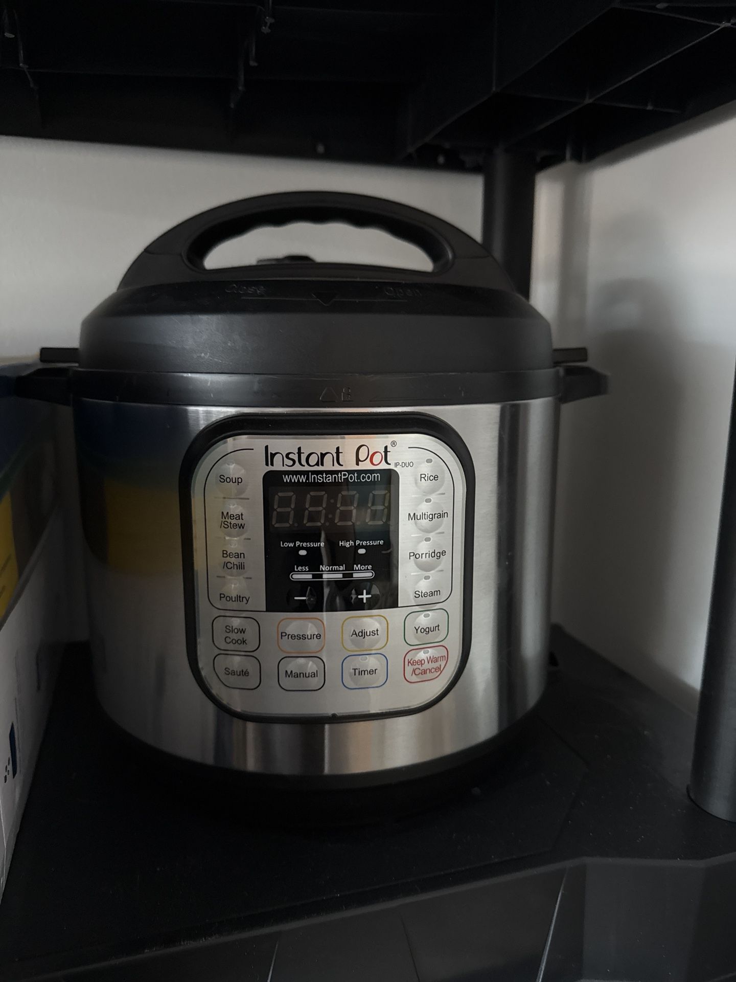 Instant Pot Duo 6-Quart Pressure Cooker – EXCELLENT Condition