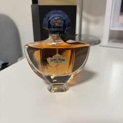 Shalimar De Guerlain Perfume 