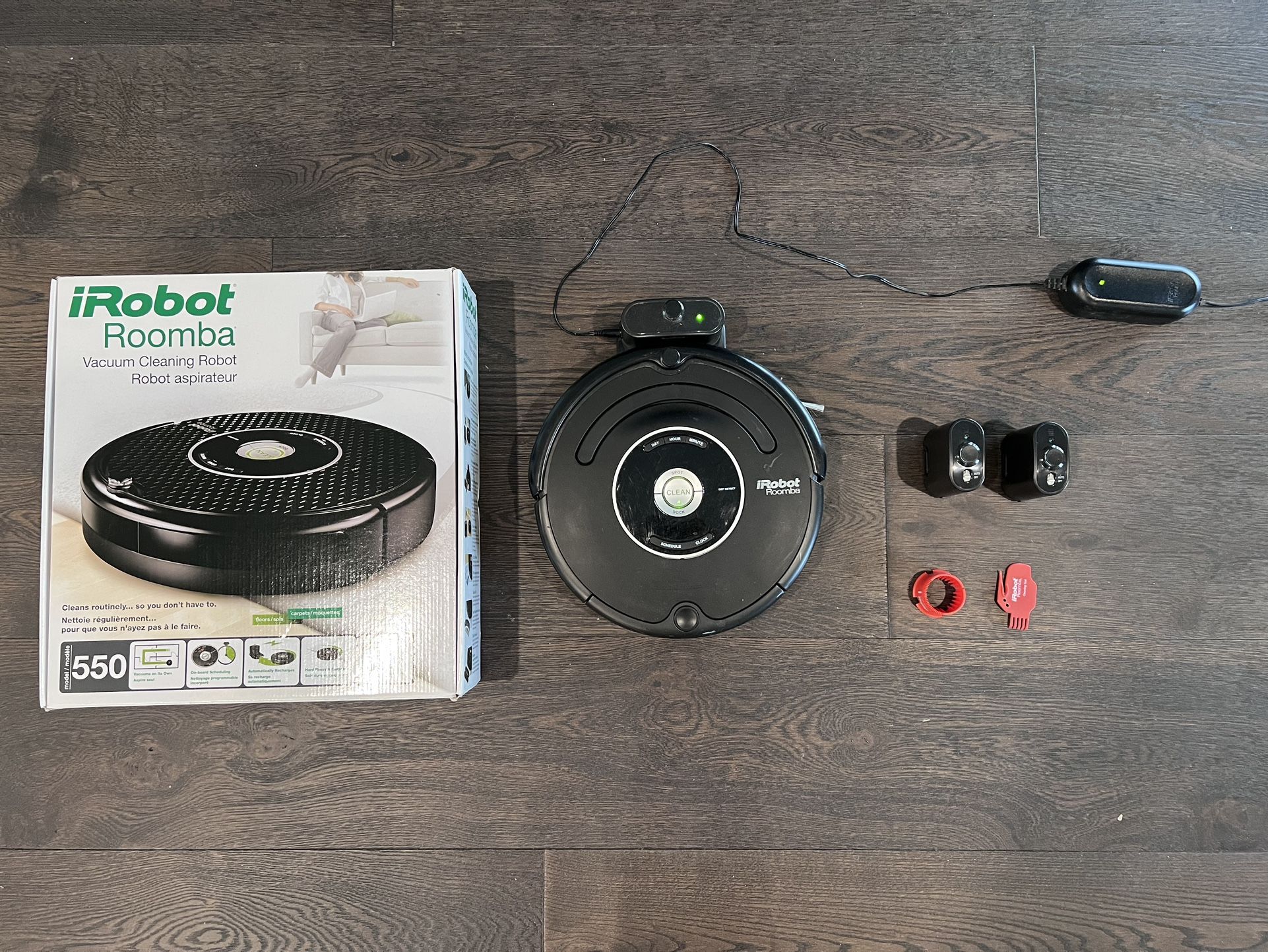 iRobot Roomba Vacuum Cleaning Robot model 550