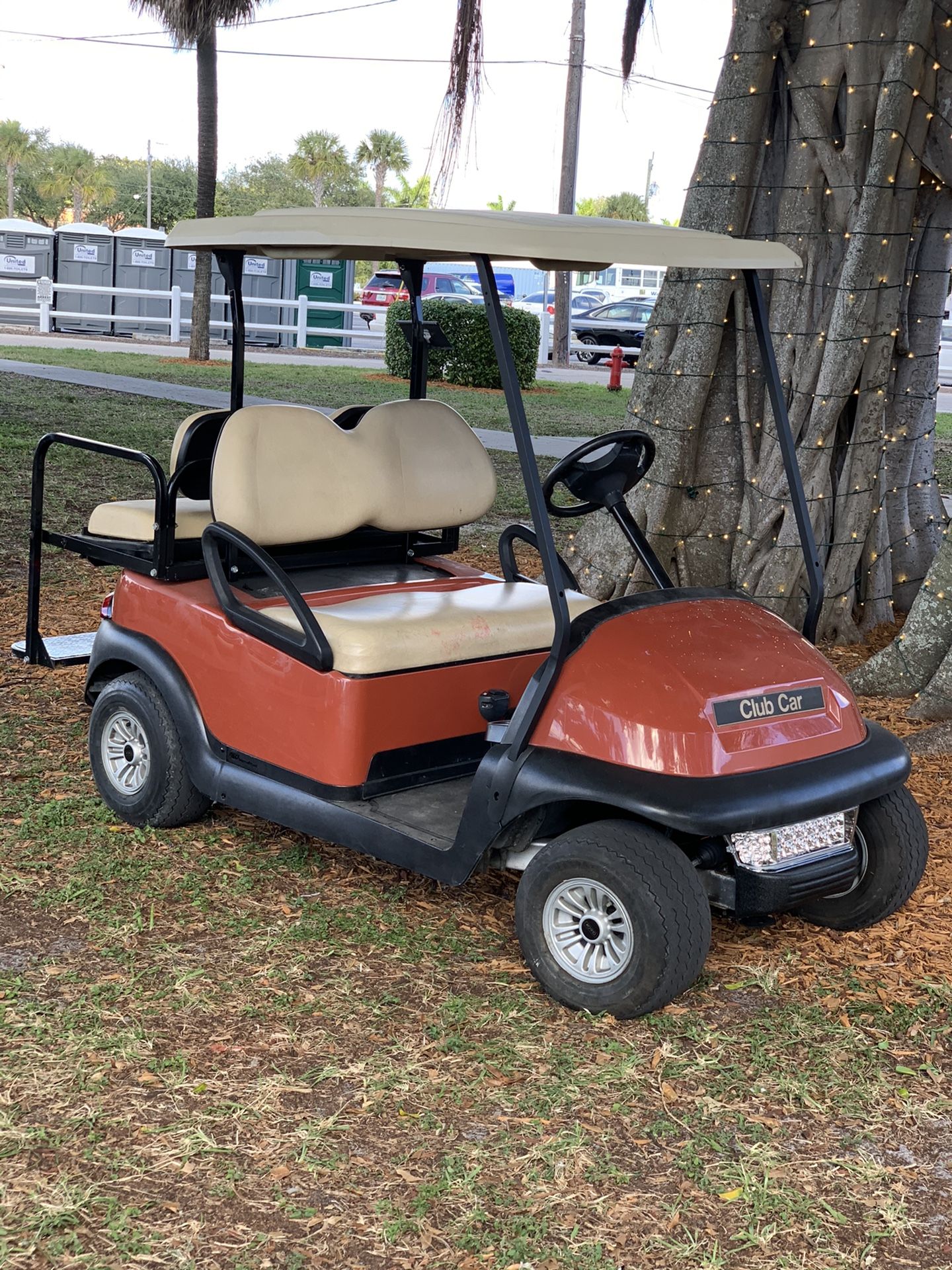 Golf cart