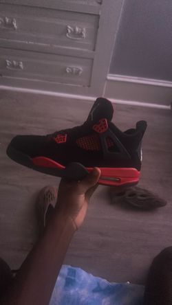 Red retro 4s thunders