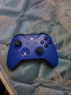 Xbox 1x and controller