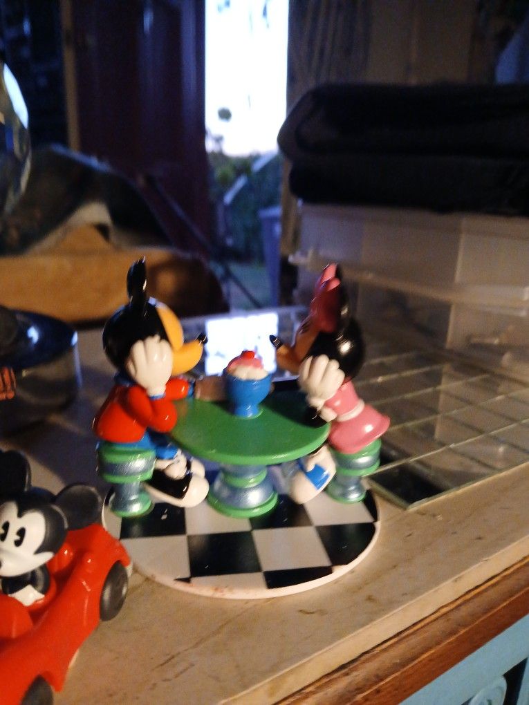 Vintage Mickey & Minnie Mouse Collectables