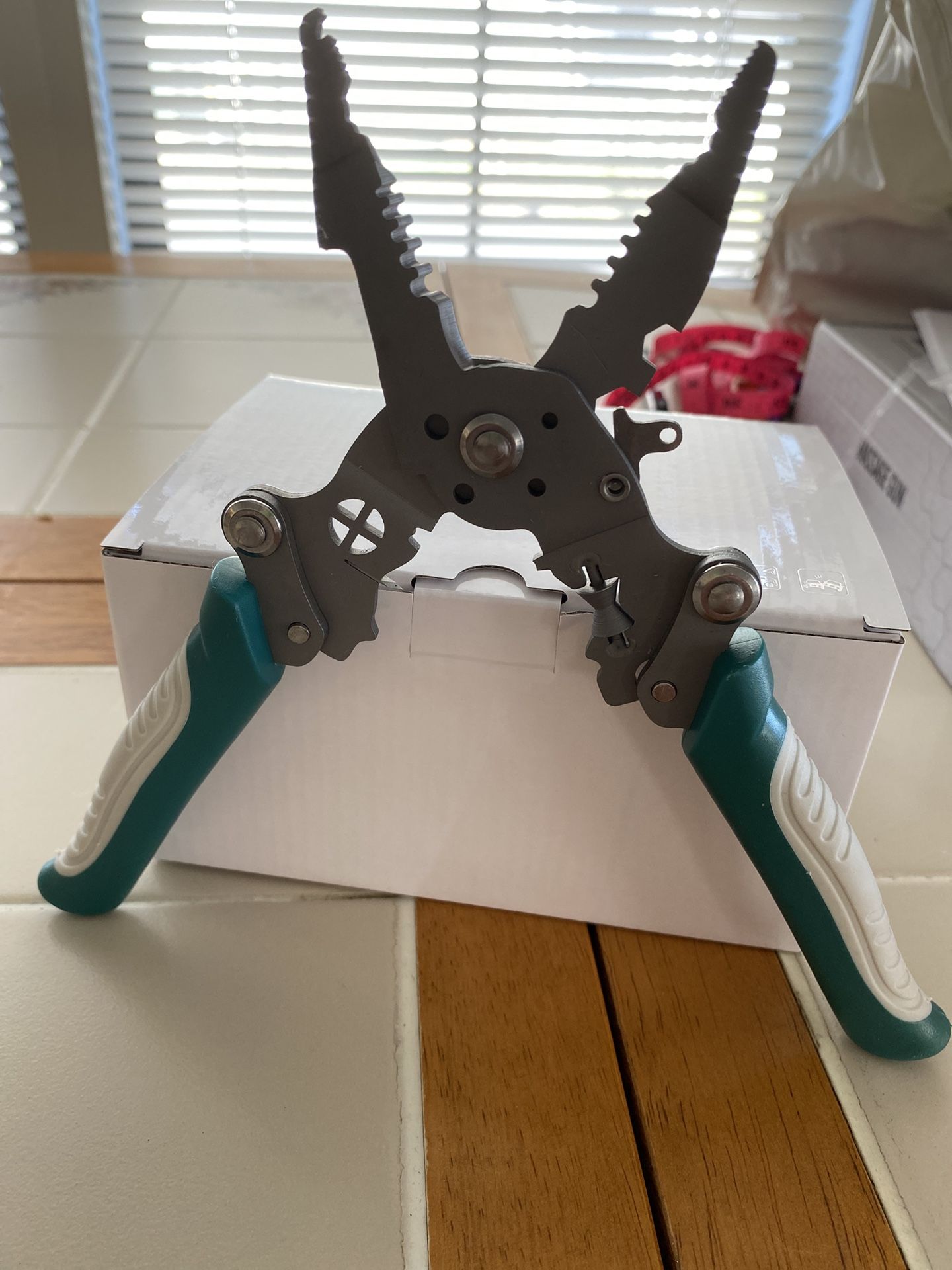 Multifunctional Wire, Stripping Pliers