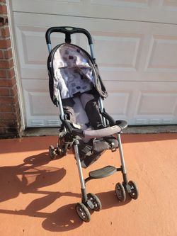 The Combi Savvy EX is a lightweight, compact stroller