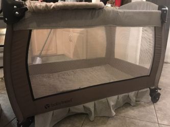 Babytrend playpen