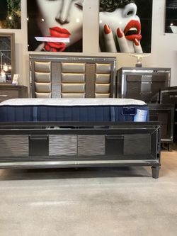 Beautiful Platform Queen Bed With Storage For Sell