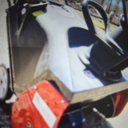 Snowblower.  4 Stroke. No Mixing 