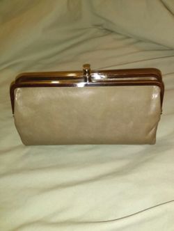 Gorgeous Hobo International Lauren Leather Wallet -New