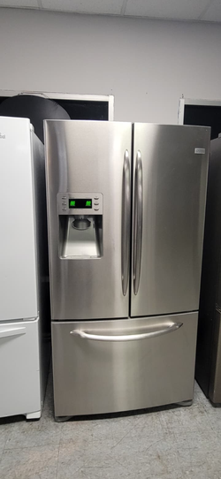 LG French Door Fridge – Stainless, Water & Ice, Bottom Freezer