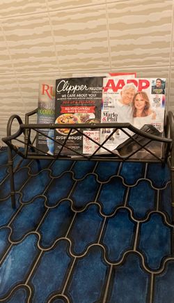 Magazine holder metal